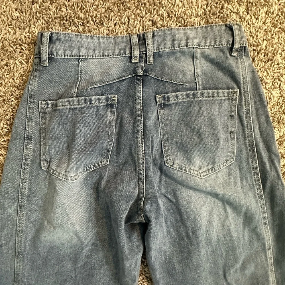 A405 Horseshoe Barrel Jean Medium wash Midrise Sz 26 Small